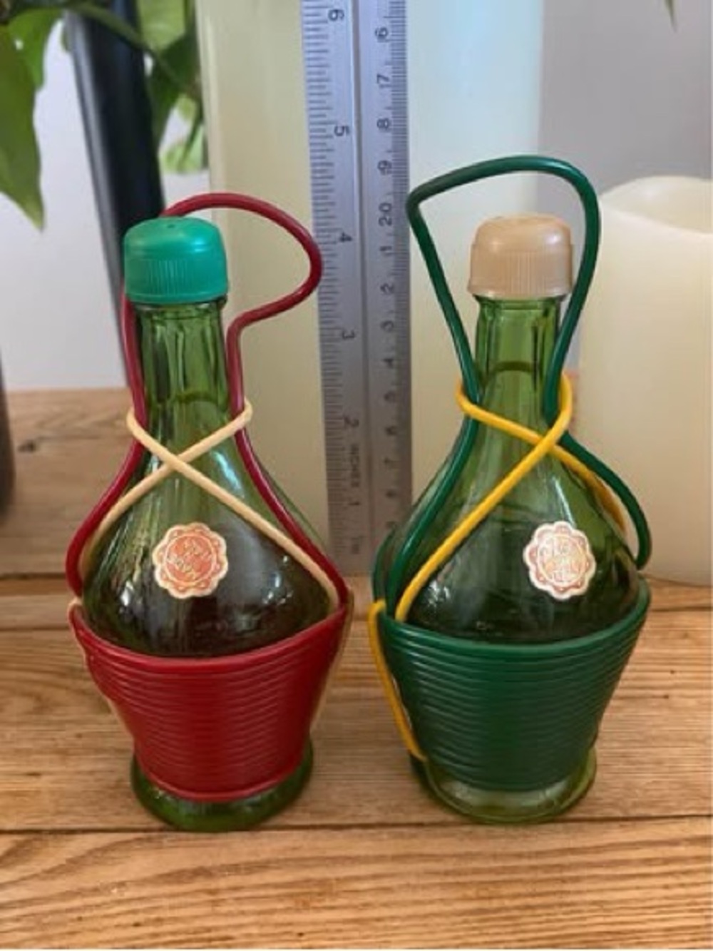 Vintage Italian Wine Carafe Salt & Pepper Shakers Plastic Scoubidou Wrap Italy